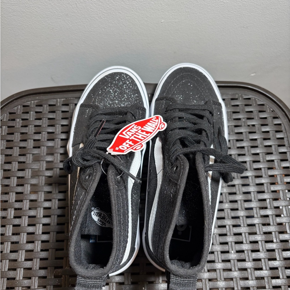Vans Sentry Sk8 Black and White Label Sneakers (NWT)